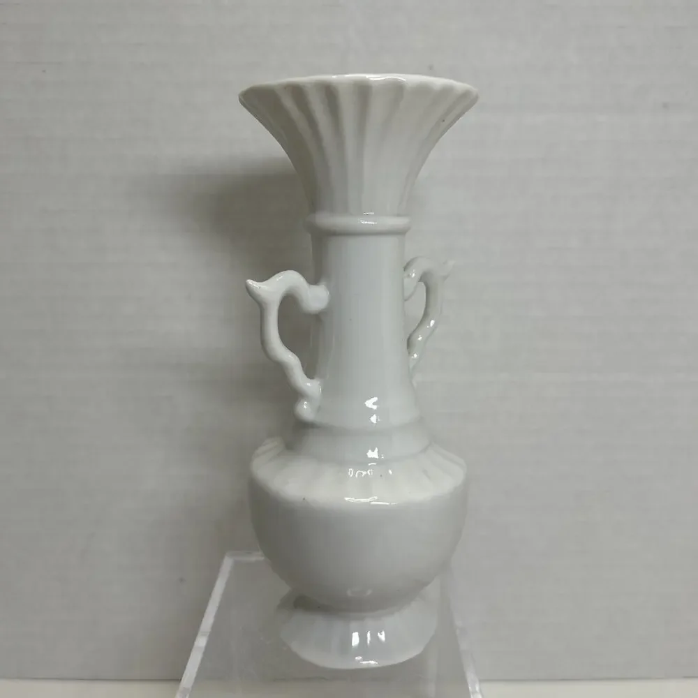 Vtg White Porcelain Bud 6